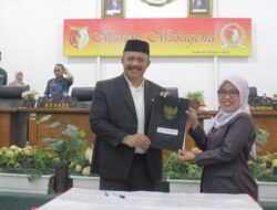 DPRD dan Pemkab Sigi Tetapkan Dua Ranperda 