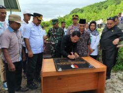 Bupati Sigi Resmikan  Pos Jaga BBTNLL