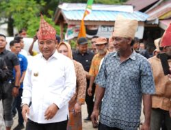 Pj Gubernur Sulbar Kunjungi Komunitas Adat Terpencil Dusun Kalibamba