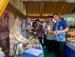Waket II DPRD Sigi Kunjungi Pameran Hardiknas