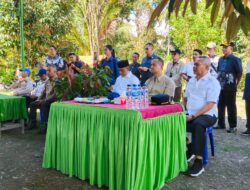 Mentrans Pastikan Perekonomian Warga Transmigrasi Lembantongoa Meningkat