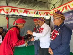 Gubernur Sulteng Anwar Hafid Hadiri Peringatan HUT ke-80 RI di Desa Banggaiba