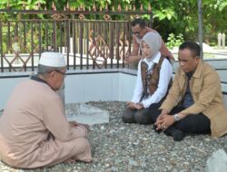 Kunker ke Tanah Kelahiran Morowali, Gubernur Sulteng Dr Anwar Hafid Ziarah ke Makam Orang Tua