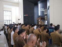 Gubernur Sulteng Bersama Massa Aksi Gelar Salat Ghoib untuk Almarhum Affan Kurniawan