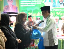 Hadiri Milad Alkhairaat ke 98, Gubernur Sulteng Serahkan 1.000 Paket Sembako untuk Guru Alkhairaat