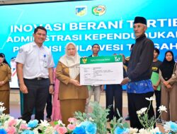 Wagub Reny Launching Inovasi Berani Tertib Administrasi Kependudukan, Dirangkaikan Nikah Massal 60 Pasangan di Parigi Moutong