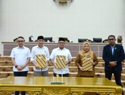Wagub Sulteng Hadiri Rapat Paripurna Penandatanganan Nota Kesepakatan KUA-PPAS APBD 2026