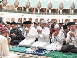 Gubernur Anwar Hafid Satukan Pemerintah, TNI/Polri dan Masyarakat Melalui Subuh Berkah di Masjid Raya Baitul Khairaat