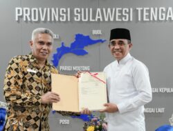 Gubernur Sulteng Terima Sertifikat Tanah Aset Pemda dari Kanwil BPN