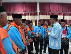 Gubernur Anwar Hafid Lepas 1.751 Jemaah Haji Sulteng, Titip Pesan Jaga Niat dan Kesehatan