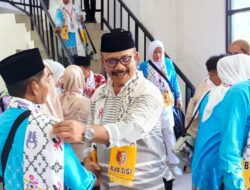 Sekkab Nuim Hayat Lepas Jamaah Haji Asal Sigi