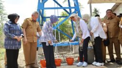 Bupati Sigi Dampingi Sri Suparni Bahlil Lahadalia Resmikan Sumur Bor di Loru
