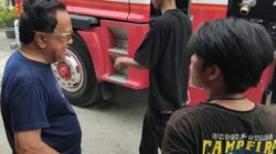 Ilyas Nawawi Bersama Warga Bantu Padamkan Kebakaran Rumah di Kalukubula