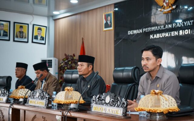 Bupati Sigi Sampaikan Jawaban Atas Pandangan Umum Fraksi